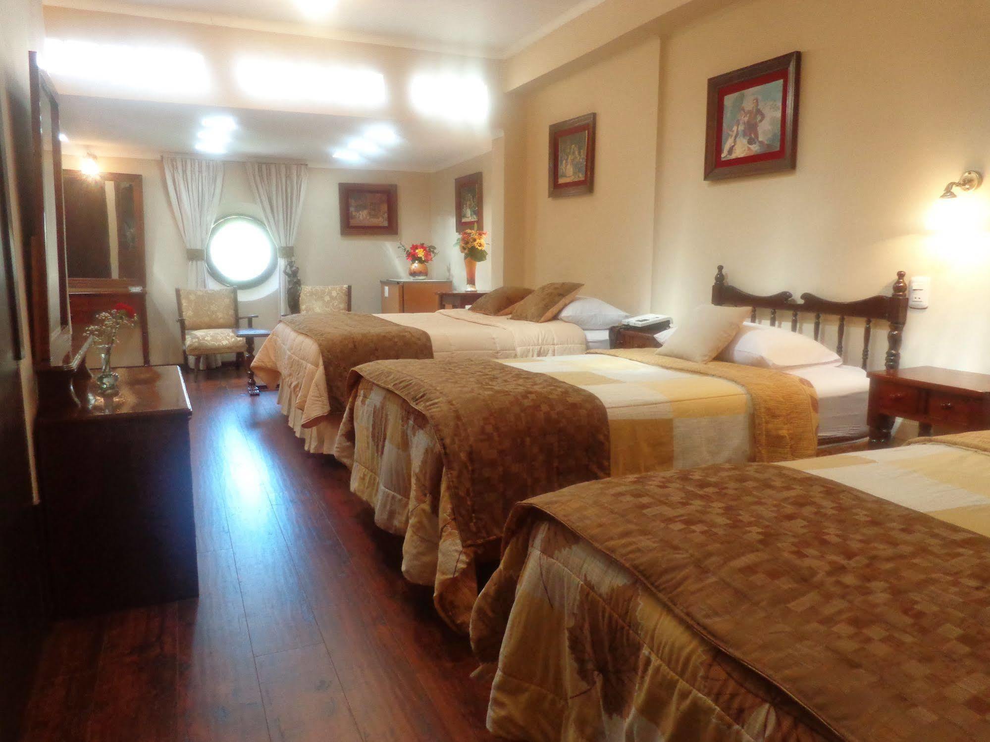 Hotel Boutique Colonial Sucre Bagian luar foto