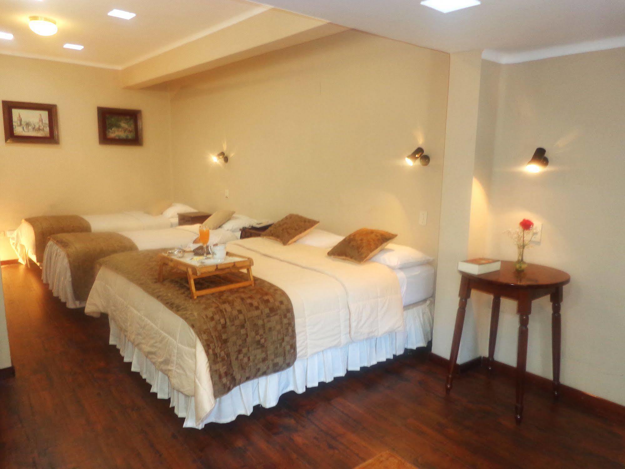 Hotel Boutique Colonial Sucre Bagian luar foto