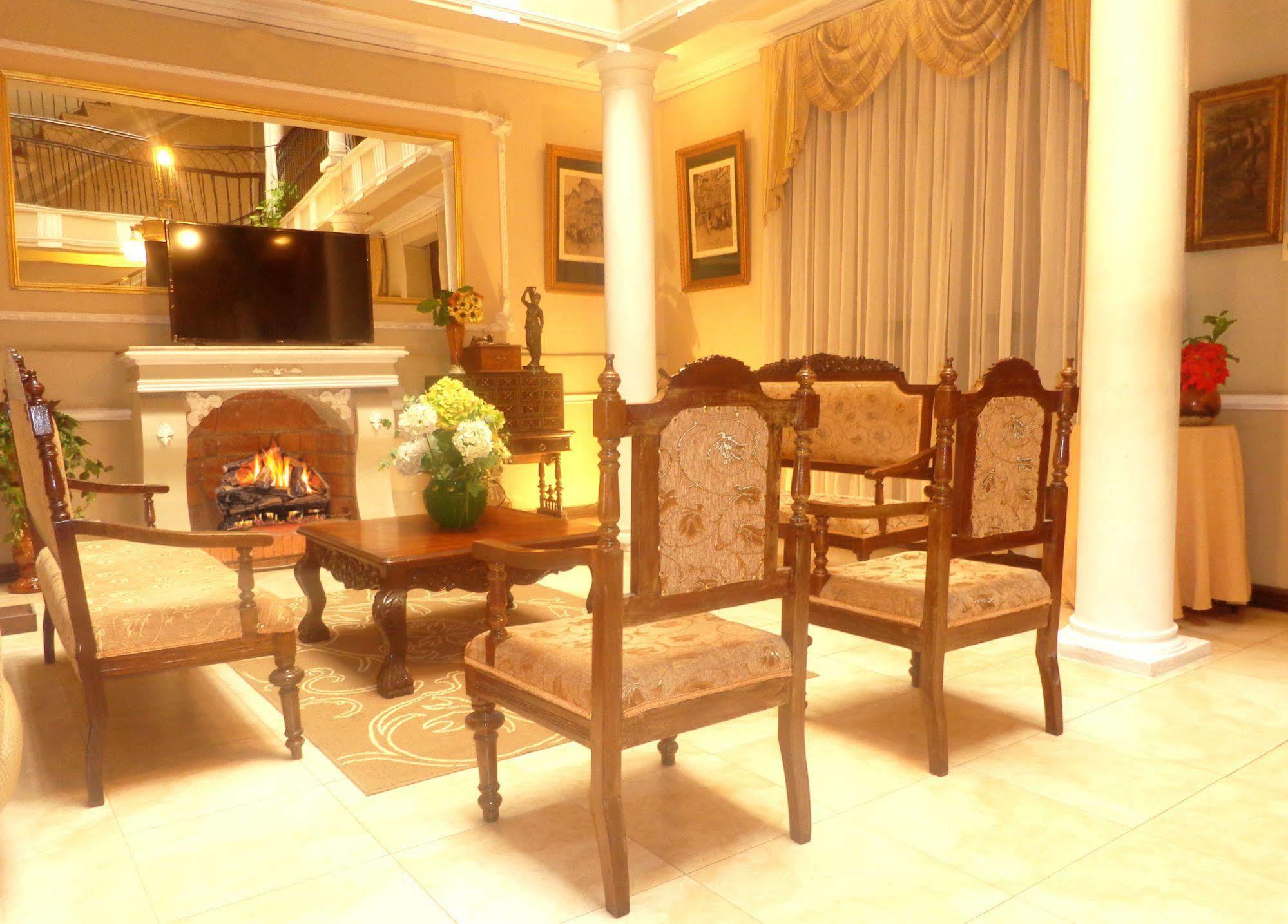 Hotel Boutique Colonial Sucre Bagian luar foto